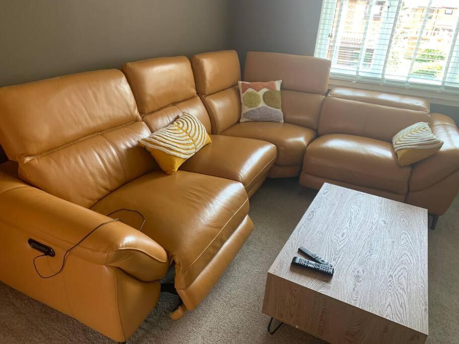Cosy One Bed Flat Free Parking Apartment Send Екстериор снимка